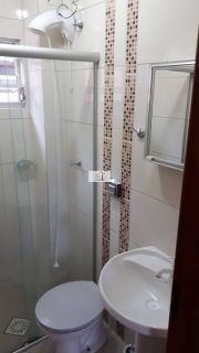 Apartamento em excelente localização com 03 quartos e estacionamento.