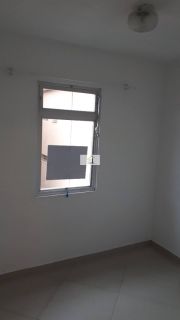 Apartamento em excelente localização com 03 quartos e estacionamento.