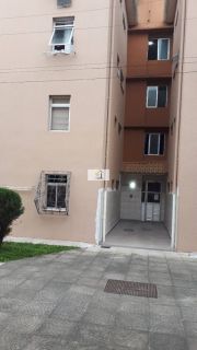 Apartamento em excelente localização com 03 quartos e estacionamento.