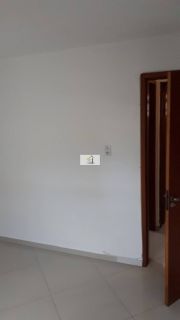 Apartamento em excelente localização com 03 quartos e estacionamento.