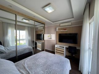 O APARTAMENTO QUE VOCÊ PROCURAVA - DUAS SACADAS, SUÍTE E GARAGEM LIVRE E COBERTA