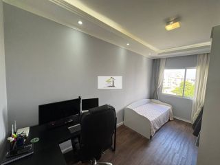 O APARTAMENTO QUE VOCÊ PROCURAVA - DUAS SACADAS, SUÍTE E GARAGEM LIVRE E COBERTA