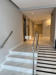 APARTAMENTO À VENDA – 1 SUÍTE E GARAGEM COBERTA | KOBRASOL | SÃO JOSÉ