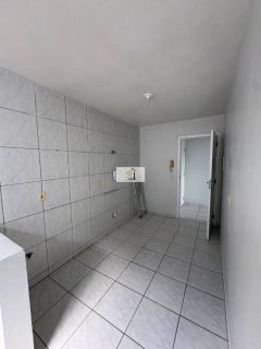 Excelente apartamento de 2 quartos com sacada no Caminho do Sol – Lazer completo em Palhoça