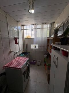 Apartamento térreo no Kobrasol, 3 dormitórios com suíte e espaço gourmet | Estuda permuta por apto no norte da ilha