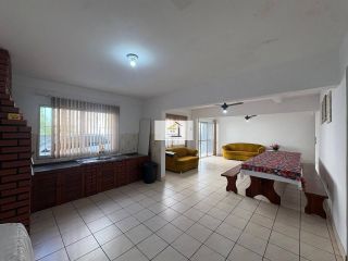 Apartamento térreo no Kobrasol, 3 dormitórios com suíte e espaço gourmet | Estuda permuta por apto no norte da ilha
