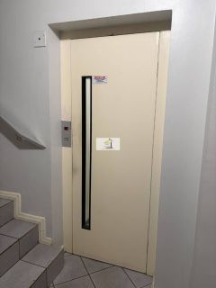 Invista ou more na Trindade: apartamento de 2 dormitórios com garagem