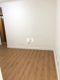 Apartamento com excelente localização de frente ao calçadão do kobrasol.