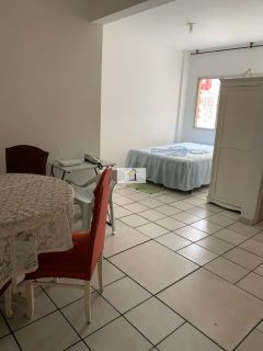 Quitinete semi-mobiliada em ótima localização no Kobrasol