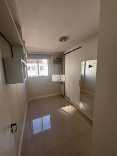 Apartamento com 2 quartos com garagem bem localizado no Kobrasol