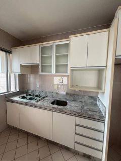 Apartamento 2 Quartos com Sacada e Excelente Localização no Bairro Campinas