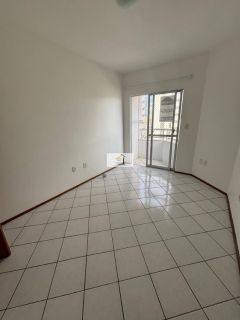 Apartamento 2 Quartos com Sacada e Excelente Localização no Bairro Campinas