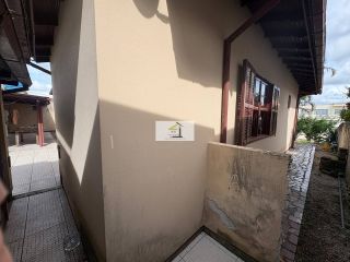 Terreno à venda com 660 m² e excelente viabilidade construtiva, com casa e duas kitnets edificadas - Picadas do Norte