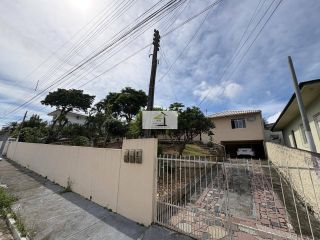 Terreno à venda com 660 m² e excelente viabilidade construtiva, com casa e duas kitnets edificadas - Picadas do Norte