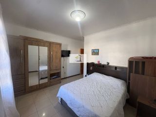 Casa Ampla com Suíte e Edícula com Potencial de Ampliação a 50m da Avenida das Torres em Excelente Localização