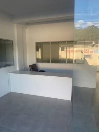 Lindo ponto comercial na Ponta de Baixo - São José