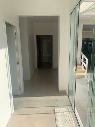 Linda sala comercial bem localizada na Ponta de baixo