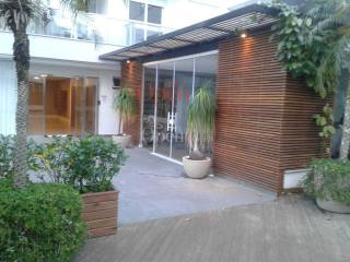 APARTAMENTO DUPLÉX PARA LOCAÇÃO ANUAL EM JURERÊ - FLORIANÓPOLIS/SC
