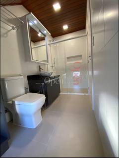 APARTAMENTO DUPLÉX PARA LOCAÇÃO ANUAL EM JURERÊ - FLORIANÓPOLIS/SC