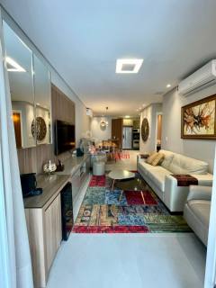 APARTAMENTO FINAMENTE DECORADO EM JURERÊ -FLORIANÓPOLIS/SC