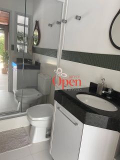 MODERNA CASA  COM 3 SUÍTES +1 DORMITÓRIO EM JURERÊ-FLORIANÓPOLIS/SC