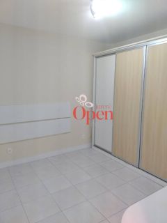 AMPLO APARTAMENTO DE DOIS DORMITÓRIOS LOCAÇÃO ANUAL EM JURERÊ - FLORIANÓPOLIS/SC