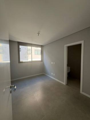APARTAMENTO TRÊS SUÍTES NOVO EM JURERÊ - FLORIANÓPOLIS/SC