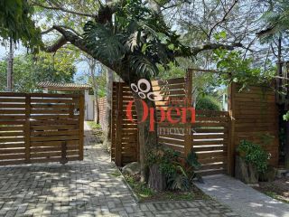 OPORTUNIDADE CASA VENDA EM AMPLO TERRENO-FLORIANÓPOLIS/SC