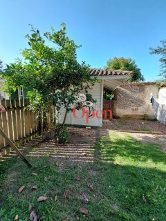 OPORTUNIDADE CASA VENDA EM AMPLO TERRENO-FLORIANÓPOLIS/SC