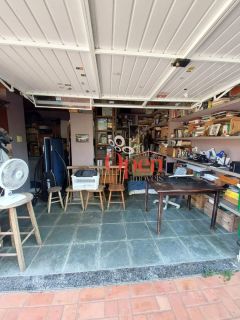 OPORTUNIDADE CASA VENDA EM AMPLO TERRENO-FLORIANÓPOLIS/SC