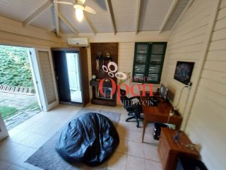 OPORTUNIDADE CASA VENDA EM AMPLO TERRENO-FLORIANÓPOLIS/SC