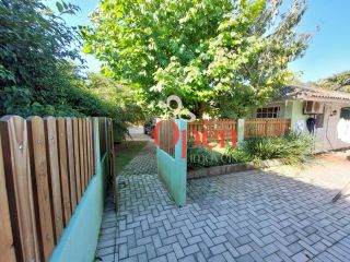 OPORTUNIDADE CASA ALUGUEL ANUAL EM AMPLO TERRENO-FLORIANÓPOLIS/SC