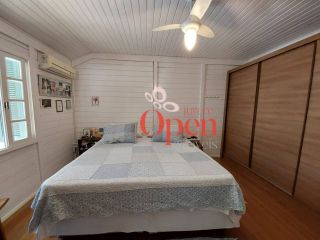 OPORTUNIDADE CASA ALUGUEL ANUAL EM AMPLO TERRENO-FLORIANÓPOLIS/SC