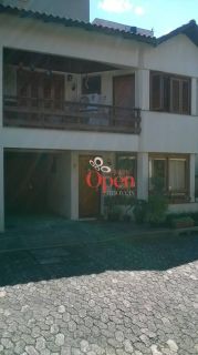 CASA EM CONDOMÍNIO Á VENDA NA ZONA SUL DE PORTO ALEGRE - RS