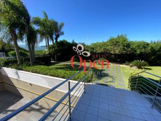 APARTAMENTO FRENTE MAR PARA LOCAÇÃO ANUAL EM BECO DOS MILIONÁRIOS -CANASVIEIRAS/FLORIANÓPOLIS S.C.