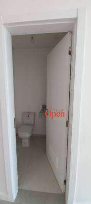 SALA COMERCIAL PARA LOCAÇÃO ANUAL EM JURERÊ - FLORIANÓPOLIS/SC