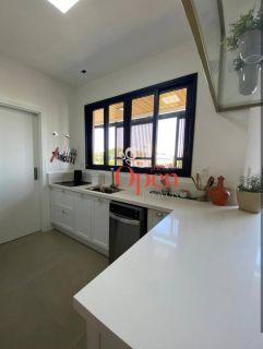 MODERNO APARTAMENTO PARA LOCAÇÃO ANUAL EM JURERÊ - FLORIANÓPOLIS/SC