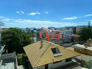 Apartamento locação anual Beco dos Milionários a apenas 80 metros do mar