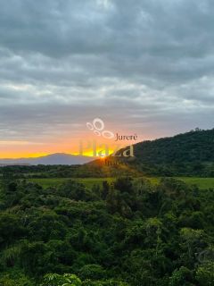 COBERTURA COM VISTA DO PÔR DO SOL À VENDA EM JURERÊ INTERNACIONAL