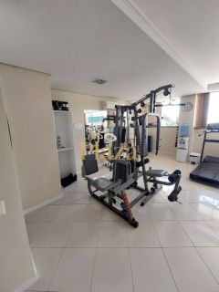 APARTAMENTO COM ÓTIMA LOCALIZAÇÃO NA BEIRA MAR DE FLORIANÓPOLIS/SC
