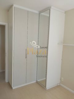 APARTAMENTO À VENDA COM VISTA DA BEIRA MAR DE FLORIANÓPOLIS/SC