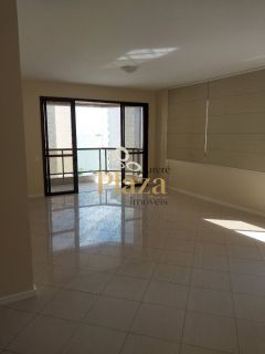 APARTAMENTO À VENDA COM VISTA DA BEIRA MAR DE FLORIANÓPOLIS/SC