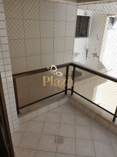 APARTAMENTO À VENDA COM VISTA DA BEIRA MAR DE FLORIANÓPOLIS/SC