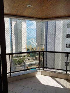 APARTAMENTO À VENDA COM VISTA DA BEIRA MAR DE FLORIANÓPOLIS/SC