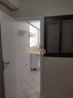 APARTAMENTO À VENDA COM VISTA DA BEIRA MAR DE FLORIANÓPOLIS/SC
