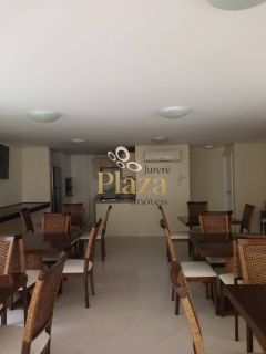 APARTAMENTO À VENDA COM VISTA DA BEIRA MAR DE FLORIANÓPOLIS/SC