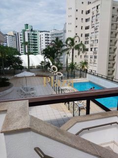 APARTAMENTO À VENDA COM VISTA DA BEIRA MAR DE FLORIANÓPOLIS/SC