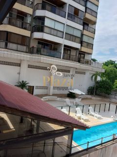 APARTAMENTO À VENDA COM VISTA DA BEIRA MAR DE FLORIANÓPOLIS/SC