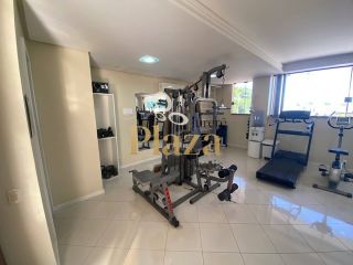 APARTAMENTO À VENDA COM VISTA DA BEIRA MAR DE FLORIANÓPOLIS/SC