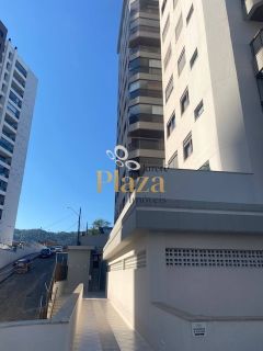APARTAMENTO À VENDA COM VISTA DA BEIRA MAR DE FLORIANÓPOLIS/SC